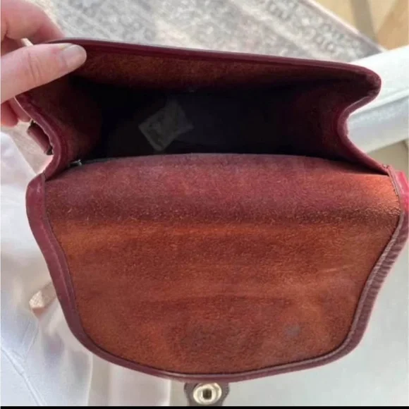 Vintage Genuine Leather Saddle Crossbody Bag - Picture 3 of 3